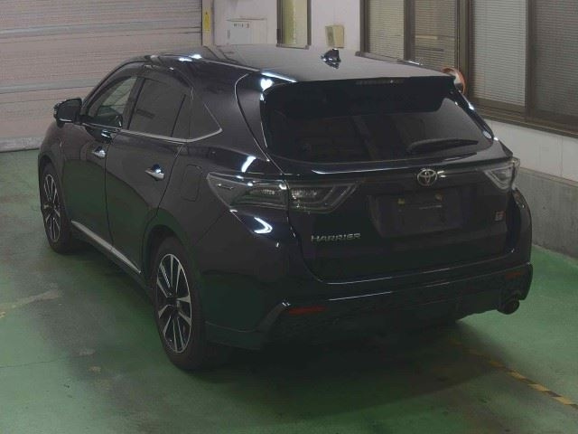 TOYOTA HARRIER 2018