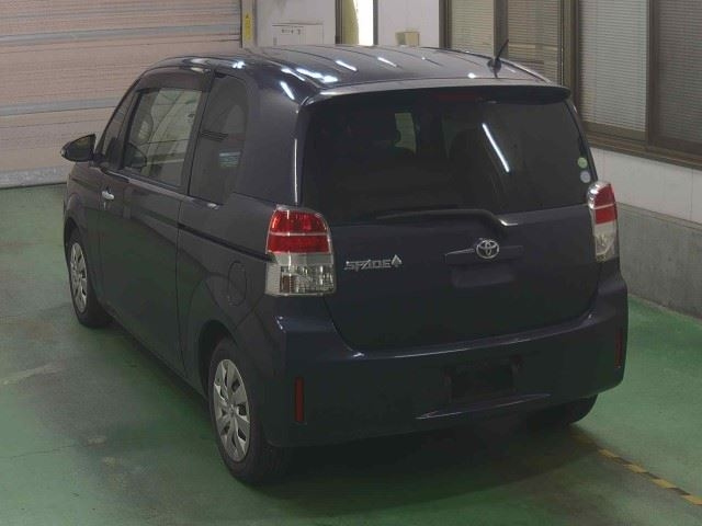 TOYOTA SPADE 2012