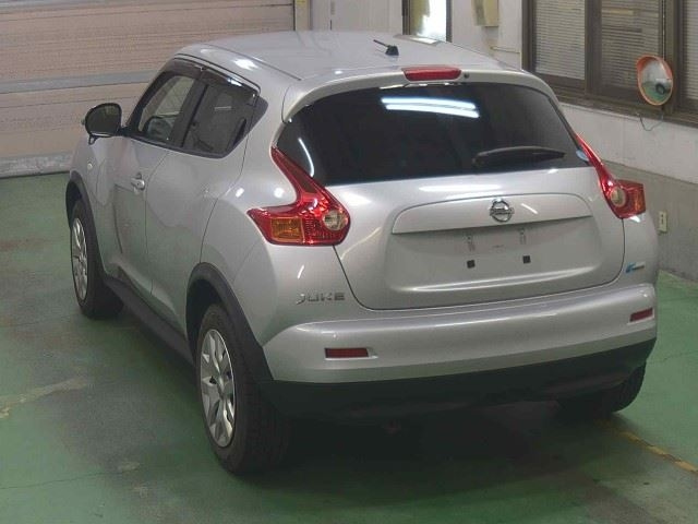 NISSAN JUKE 2012
