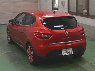 Заказать RENAULT LUTECIA
