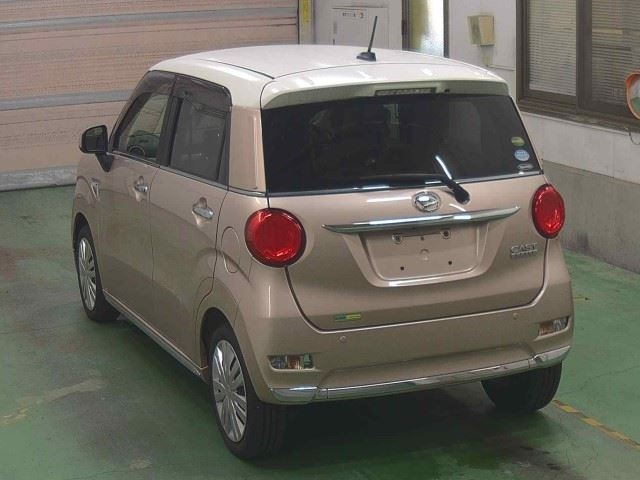 DAIHATSU CAST 2016