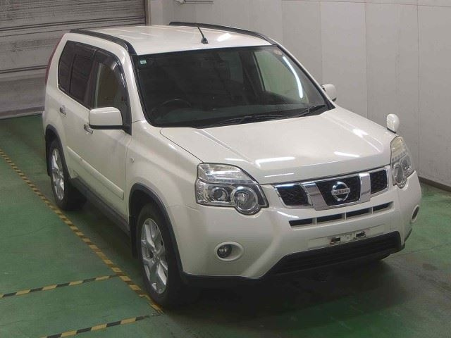 NISSAN X-TRAIL 2013