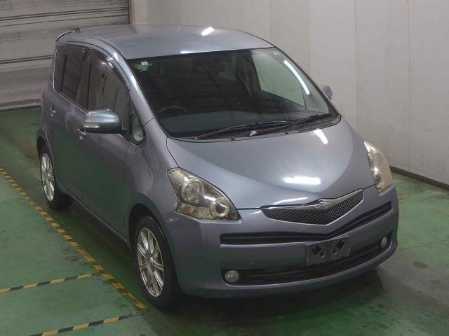 TOYOTA RACTIS 2010