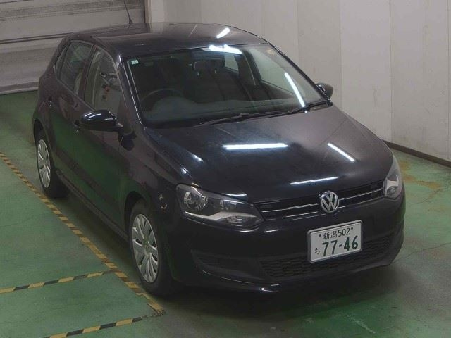 VOLKSWAGEN POLO 2011