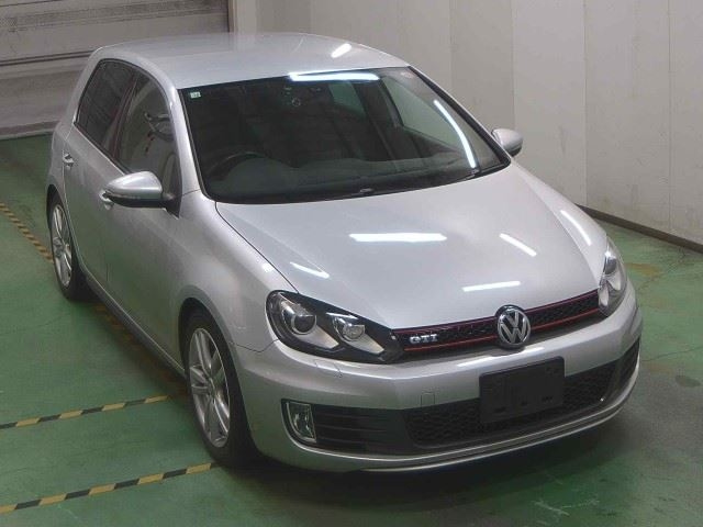 VOLKSWAGEN GOLF 2012