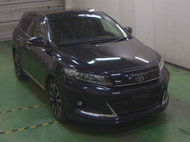 TOYOTA HARRIER 2018