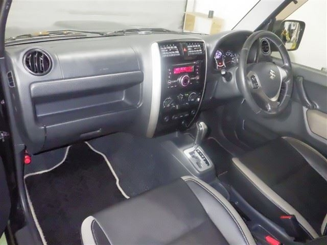 SUZUKI JIMNY 2015