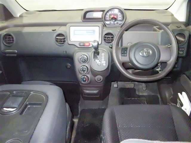 TOYOTA SPADE 2012