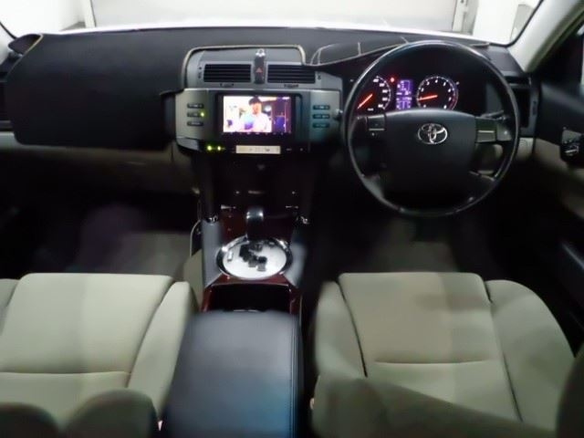 TOYOTA MARK X 2008