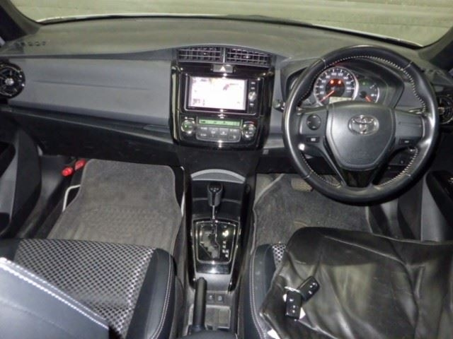 TOYOTA COROLLA AXIO 2017
