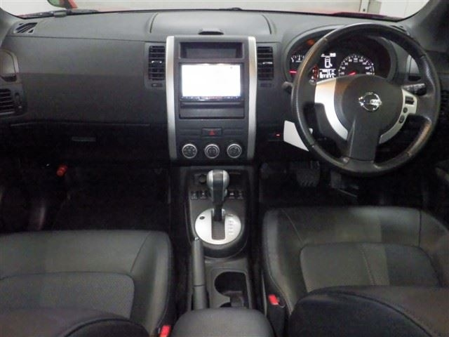 NISSAN X-TRAIL 2013