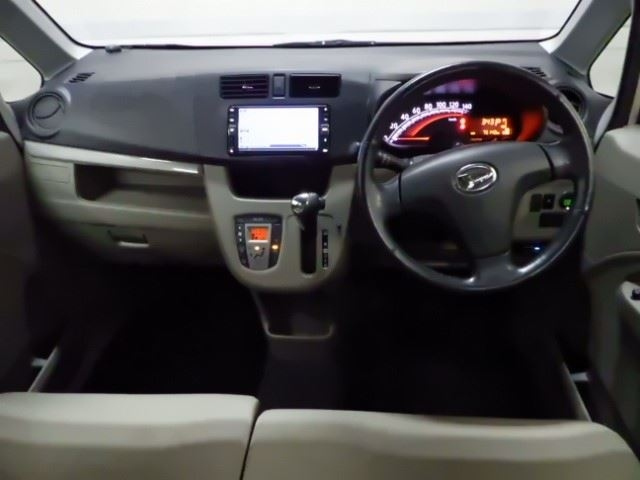 DAIHATSU MOVE 2013