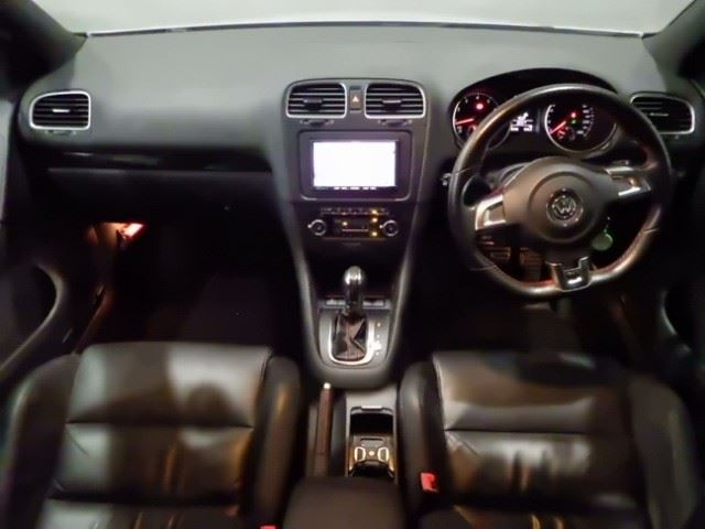 VOLKSWAGEN GOLF 2012