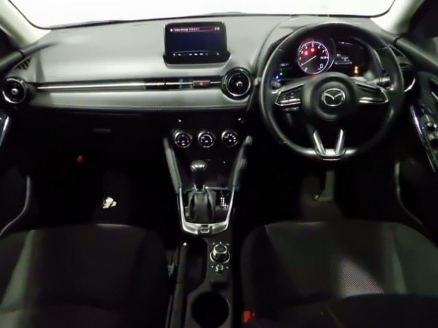 MAZDA DEMIO 2017