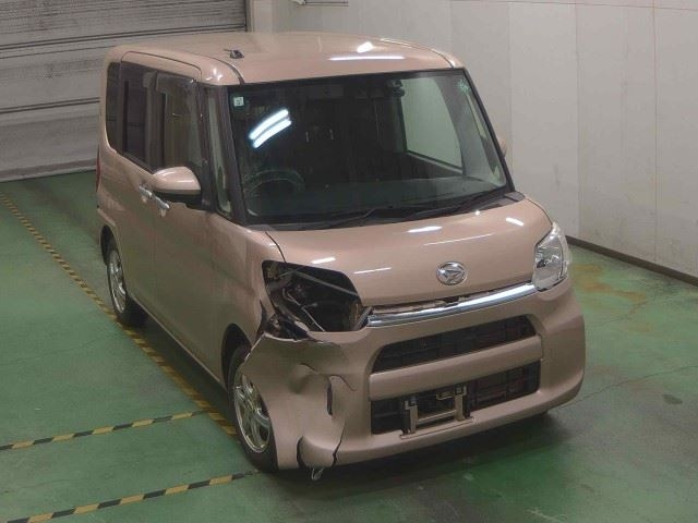 DAIHATSU TANTO 2019