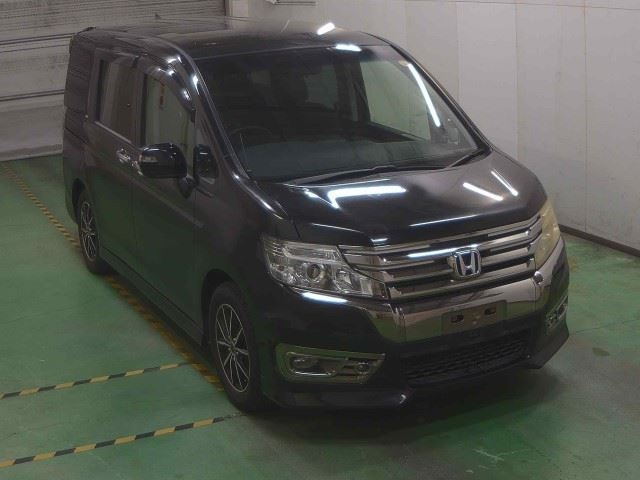 HONDA STEP WAGON 2013