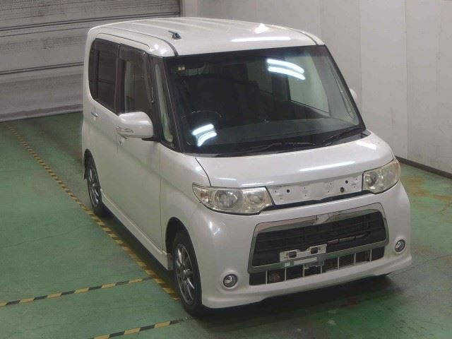 DAIHATSU TANTO 2012