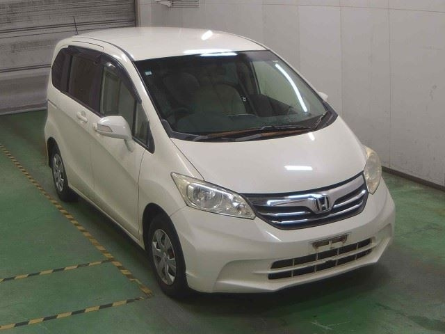 HONDA FREED 2012
