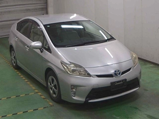 TOYOTA PRIUS 2013