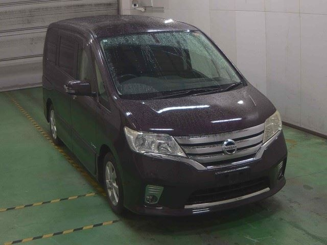 NISSAN SERENA 2013