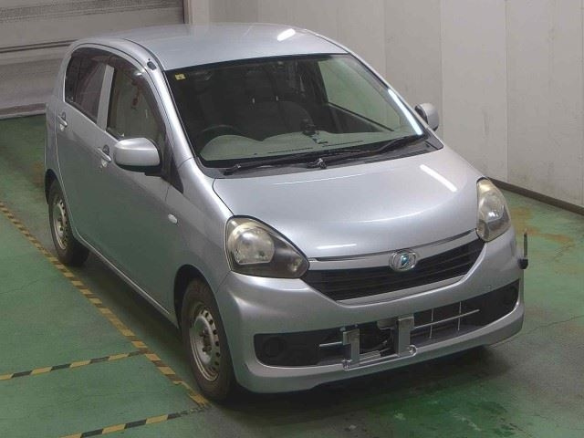 DAIHATSU MIRA E S 2014