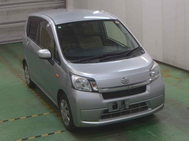 DAIHATSU MOVE 2013