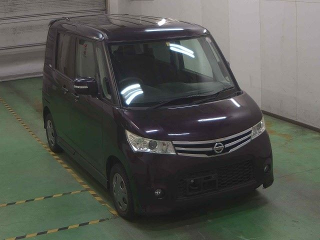 NISSAN ROOX 2012