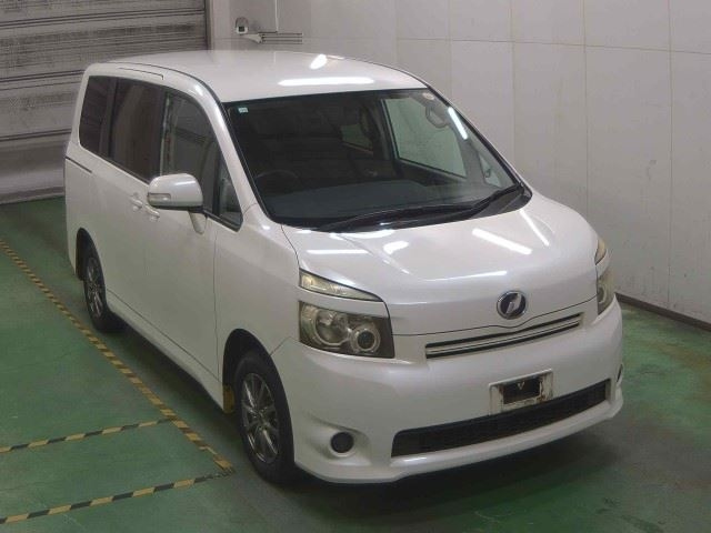 TOYOTA VOXY 2008