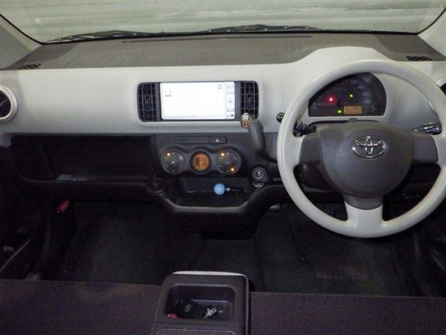 TOYOTA PASSO 2010