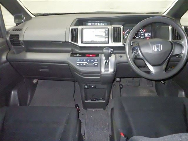 HONDA STEP WAGON 2010