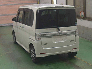 DAIHATSU TANTO 2012