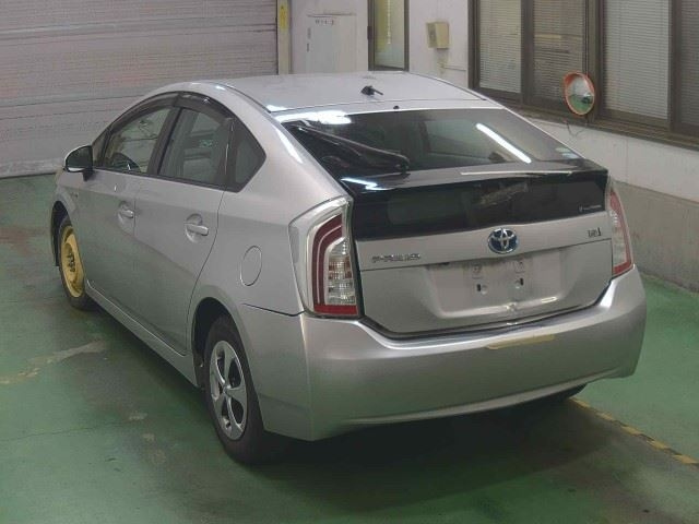 TOYOTA PRIUS 2013