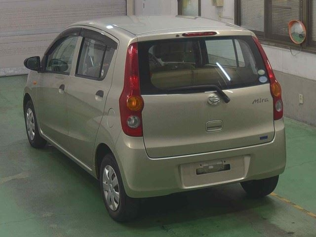 DAIHATSU MIRA 2012