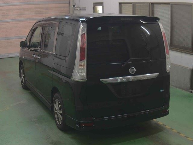 NISSAN SERENA 2011