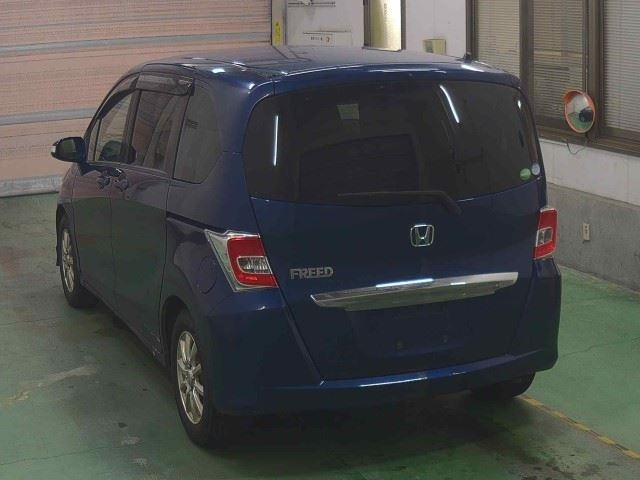 HONDA FREED 2014