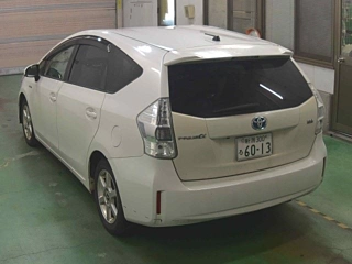 TOYOTA PRIUS ALPHA 2012