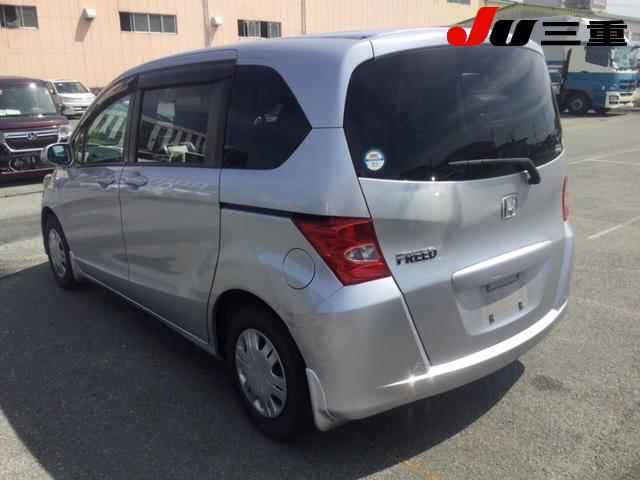 HONDA FREED 2008