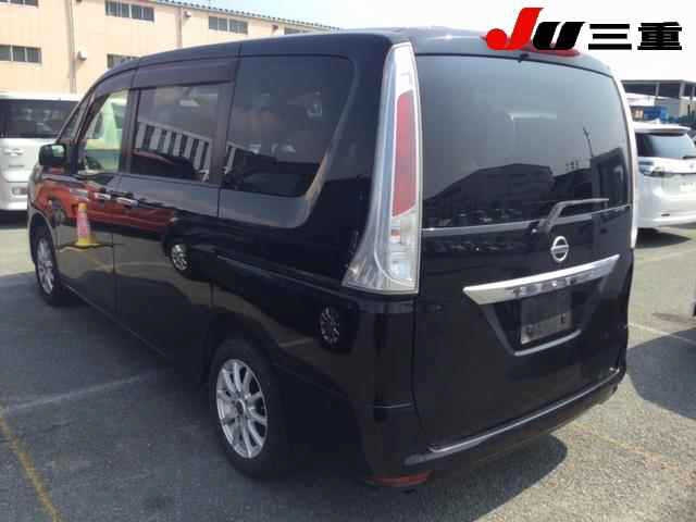 NISSAN SERENA 2011
