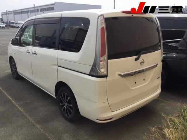 NISSAN SERENA 2011