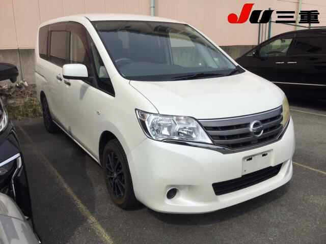 NISSAN SERENA 2011