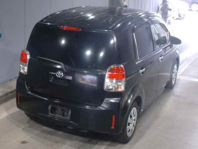 TOYOTA SPADE 2012