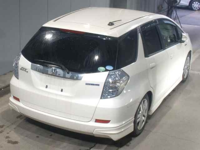 HONDA FIT SHUTTLE 2013