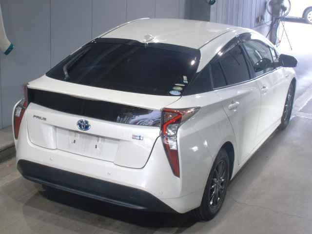 TOYOTA PRIUS 2019
