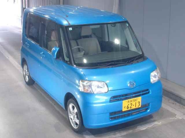 DAIHATSU TANTO 2009