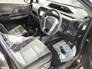 TOYOTA AQUA 2013
