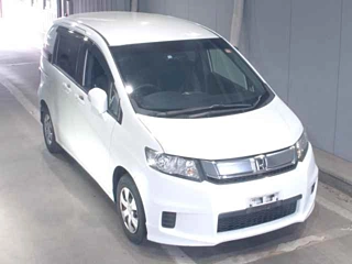 HONDA FREED 2015