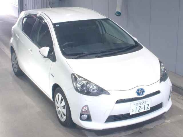 TOYOTA AQUA 2013