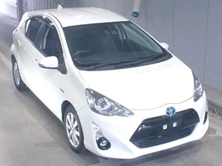 TOYOTA AQUA 2016
