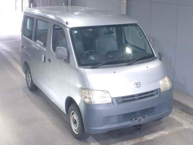 TOYOTA LITE ACE VAN 2010