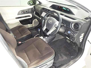 TOYOTA AQUA 2013